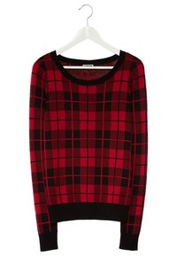 Röd och svart rutig tröja med långa ärmar och bred halsringning. Har ribbade mudd och nederkant. Tillverkad av mjukt stickat material.