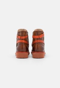 Melvin & Hamilton SELINA 25 - Botines bajos - Brown