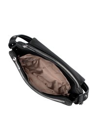 Borsa a tracolla in pelle nera con chiusura a zip, caratterizzata da una superficie liscia e un interno in satin beige. Include manici corti e dettagli metallici.