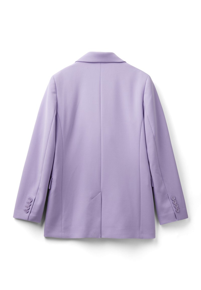 Lila Blazer mit strukturiertem Design, Reverskragen, Schlitze hinten, langen Ärmeln und sechs Knöpfen an den Bündchen.