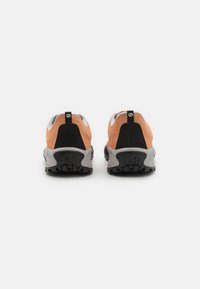 Scarpa MOJITO - Fjellsko - apricot/black/white