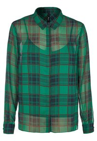 Camisa de cuadros verde de manga larga con cuello abotonado, hecha de una tela transparente que presenta patrones de cuadros en líneas de color verde oscuro, azul marino y rojo.