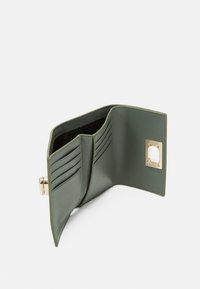 Furla COMPACT WALLET - Wallet - cactus
