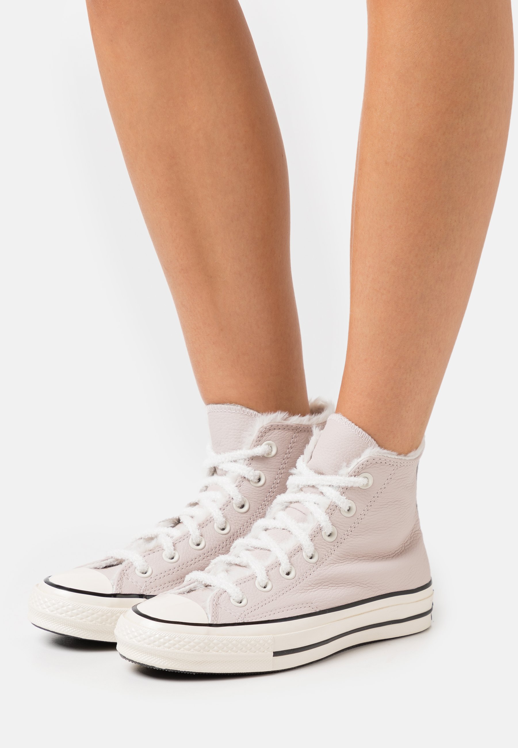 converse rose clair