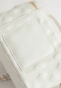 Next QUILTED - Borsa a tracolla - bone