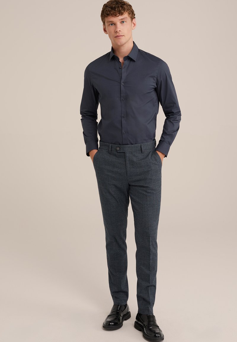 WE Fashion THE CLEAN Chemise classique grey/gris foncé