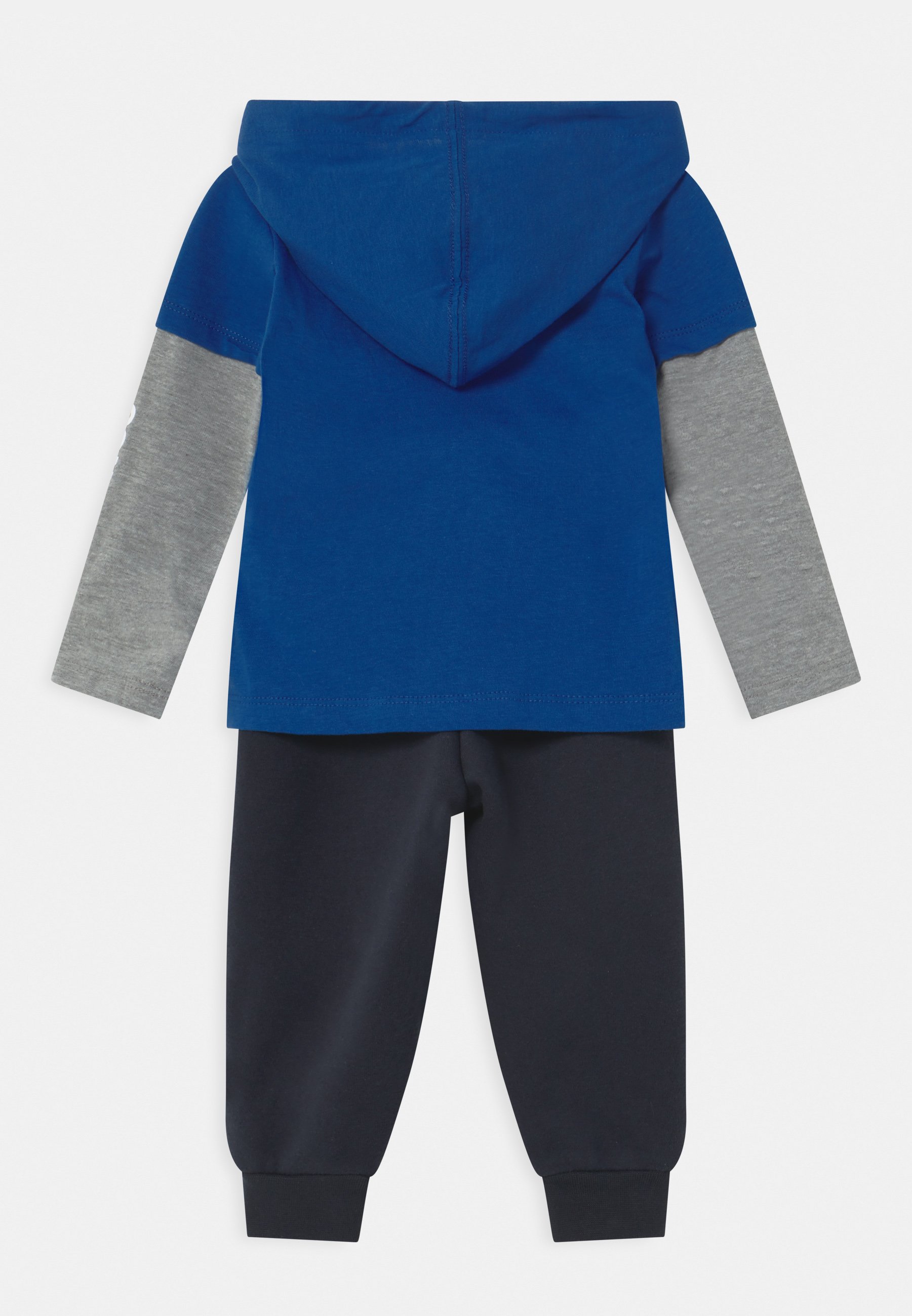 survetement converse