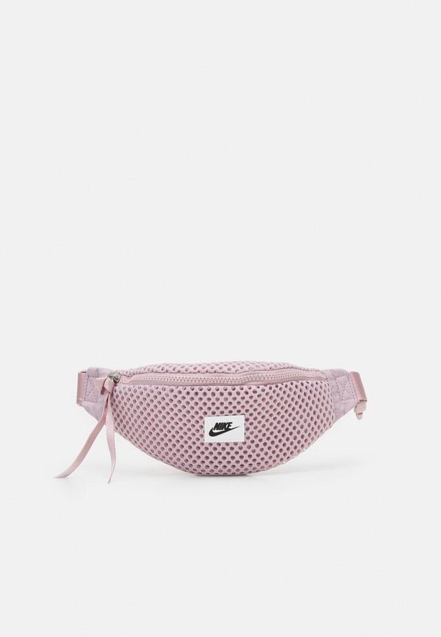 AIR WAIST PACK - Riñonera - plum chalk/black