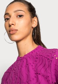 YAS YASBIM DRESS VIP - Vestido de dia - wild aster