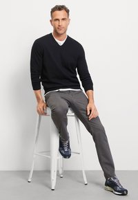 Non selezionato, schwarz