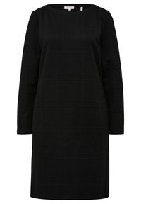 Czarna sukienka z długim rękawem, o fakturowanym wzorze w kratkę, okrągłym dekolcie i prostym kroju. Subtelne szwy podkreślają fason.