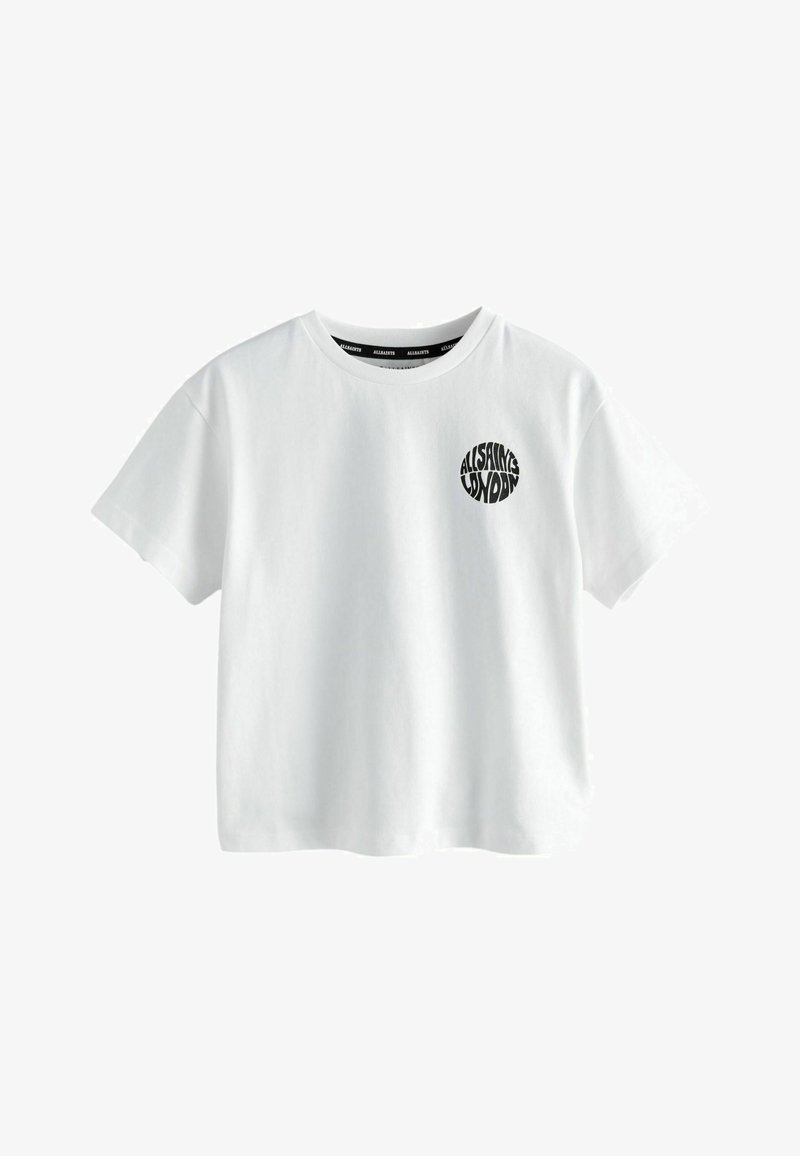 T-shirt blanc à manches courtes avec col rond et petit logo circulaire noir "AllSaints London" sur le côté gauche de la poitrine.