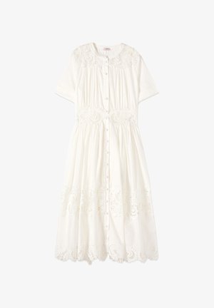 Abito midi bianco con maniche corte, apertura con bottoni sul davanti, dettagli in pizzo sul petto, in vita e sull'orlo, e scollatura arrotondata.