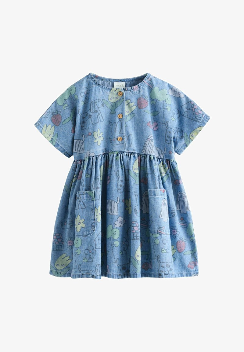 Jeanskleid in Hellblau mit einem gerafften Rock, kurzen Ärmeln, rundem Ausschnitt, Holzknöpfen und verspielten Mustern mit Tieren und Pflanzen.