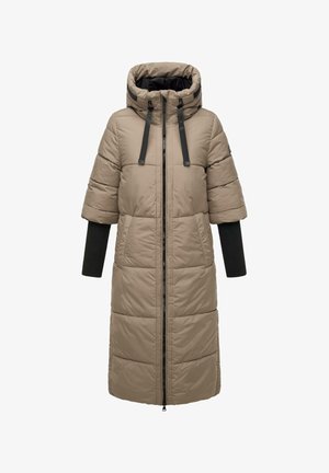 Beżowy, ocieplany płaszcz długi z kapturem, zapinany na zamek, z czarnymi akcentami i rękawami przypominającymi sweter. Gładka tekstura i wyrazisty fason.