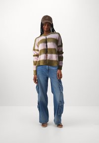 The Ragged Priest CRUSH STRIPE - Maglione - pink/khaki