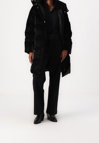 Guess Vaqueros rectos - black denim