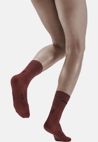 CEP COLD WEATHER COMPRESSION SOCKS RUNNING MID CUT - MADE IN GERMANY - Sportsocken - dark orange