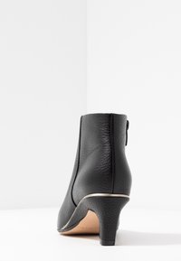 Clarks Ankle boot