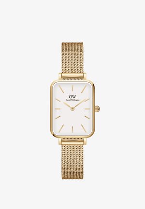 Zlaté obdélníkové hodinky s bílým ciferníkem, zlatými hodinovými značkami a strukturovaným síťovým páskem. Značka "Daniel Wellington" je výrazně zobrazena.