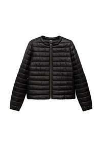 Jachetă puffer neagră cu un design scurt, textură matlasată, mâneci lungi și fermoar frontal. Are un decolteu rotund și material neted.