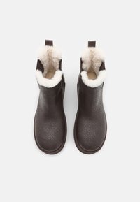 Guess Platform-nilkkurit - brown