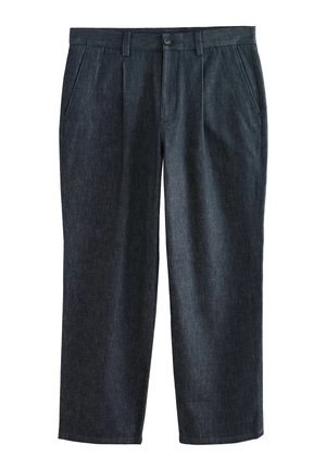 Donkerdenim broek met een rechte pijp, voorzien van voorplooien, schuin gesneden zijzakken en een knoopsluiting.