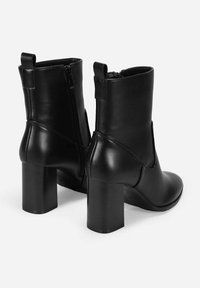 Bosanova Botines de tacón - black