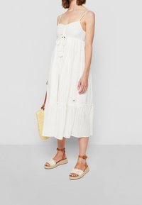 Pepe Jeans Vestido informal - off-white