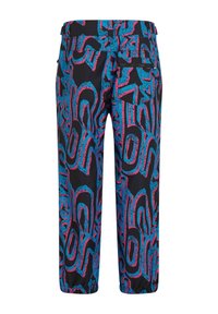 Multicolor broeken met een abstract blauw en roze patroon op een zwarte achtergrond, met een relaxed fit en elastische boorden.