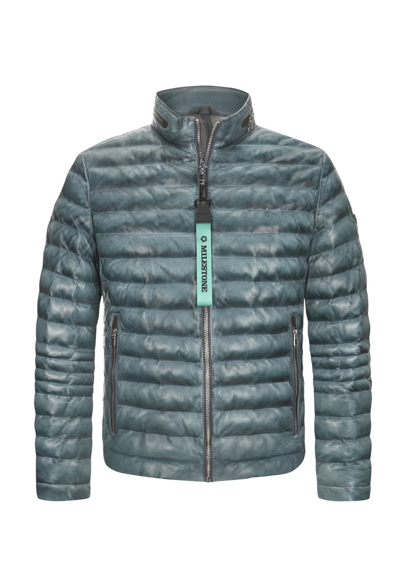 Hellblauer gesteppter Mantel mit hohem Kragen, Reißverschlussfront und zwei Seitentaschen. Hergestellt aus glattem, strukturiertem Material. Verfügt über ein Markenetikett.