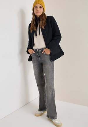 KUSCHELIGE MIT DETAILS - Jas - blau