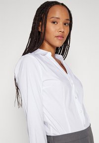JDY JDYMIO - Chemisier - white