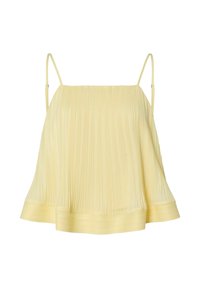 Camiseta de tirantes finos de color amarillo pálido con pliegues y textura suave, que presenta una silueta acampanada y un dobladillo con banda.