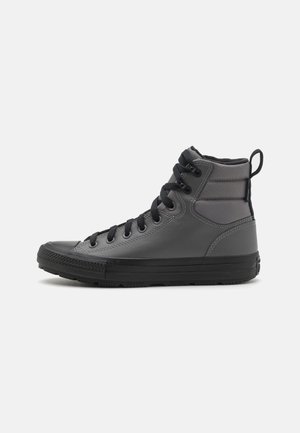 Baskets montantes - grey