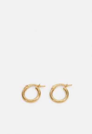 Brincos em ouro em forma de argola com acabamento polido, apresentando uma forma redonda suave e um fecho seguro. Design simples sem adornos adicionais.
