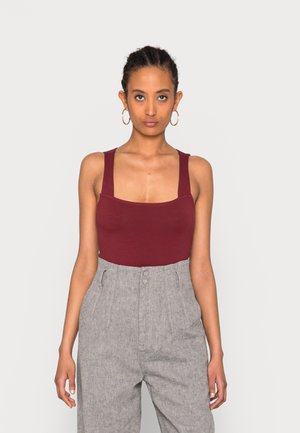 Top - dark red