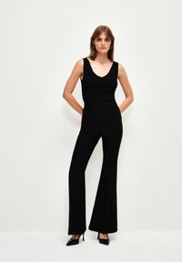 adL ELASTIC WAITED  - Broek - black