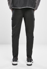 Urban Classics Cargo trousers - black