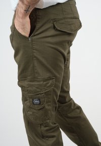 DEELUXE GARDEN - Cargobroek - Olive