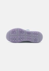 Skechers Performance ELITE biały