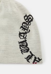 Thumbnail Image 3