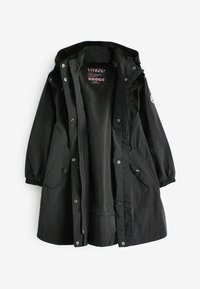 Veste longue noire à capuche avec fermeture éclair frontale et boutons-pression, poignets élastiques, poches à rabat et étiquette à l'intérieur du col.