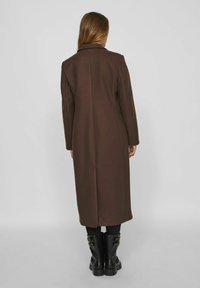 VILA VISOLO NOOS - Cappotto classico - coffee bean