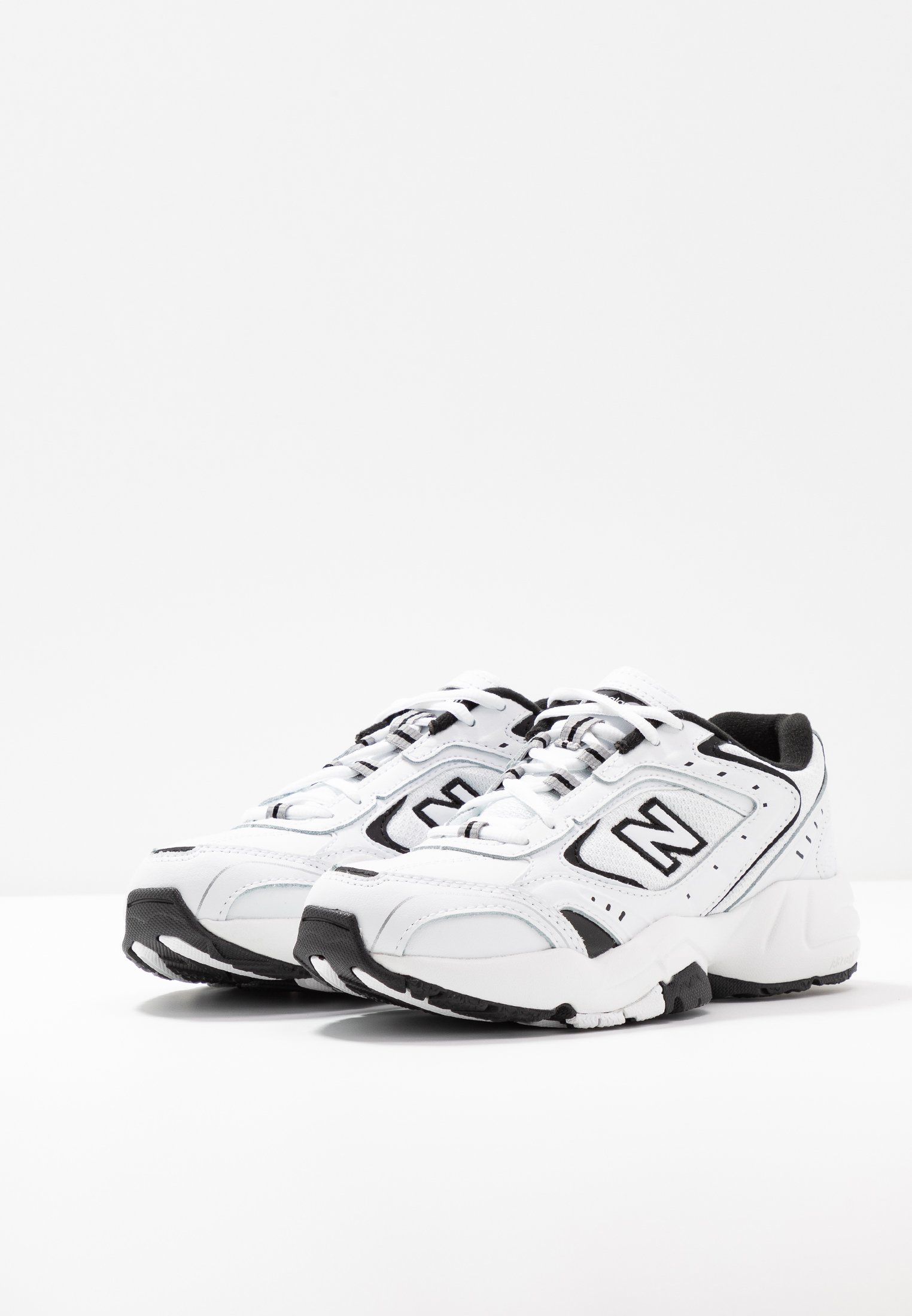 new balance wx452