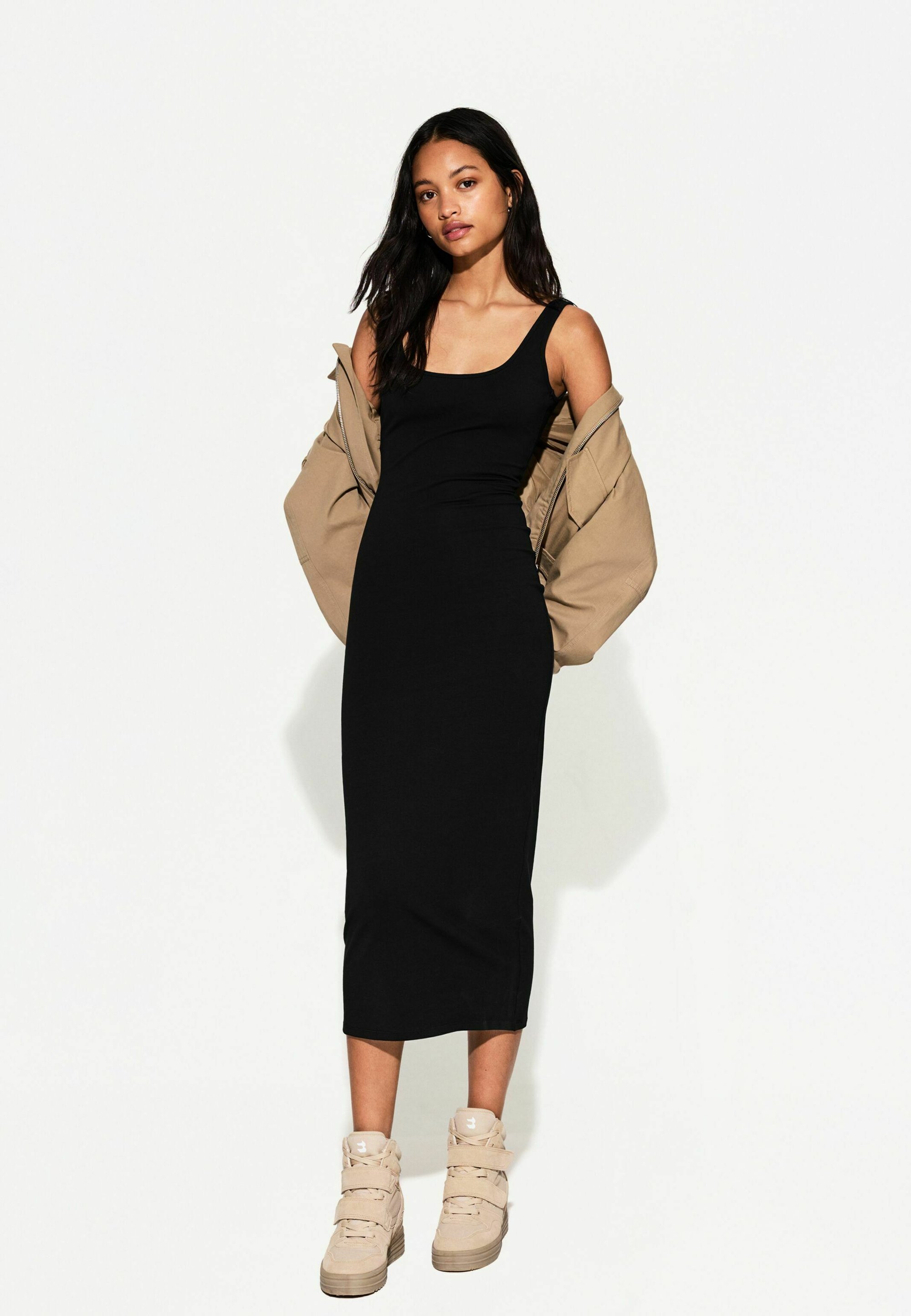 Vestito Nero Vestito Con Maniche A Sbuffo Bershka Collezione