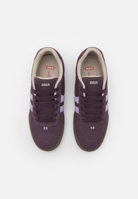 Globe ENCORE 2 - Trainers - plum