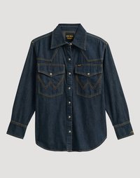 Σκούρο μπλε denim πουκάμισο με μακριά μανίκια, κουμπιά τύπου snap, δύο τσέπες στο στήθος με καπάκια και αντίθετη ραφή που σχηματίζει σχέδιο "W".
