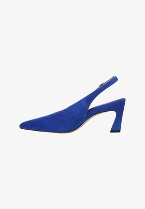 Décolleté slingback in camoscio blu con punta appuntita e tacco medio angolato. Texture liscia senza motivi o accenti visibili.