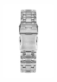 Orologio in acciaio inossidabile argentato con finitura lucida e spazzolata, caratterizzato da un design a bracciale a maglie e una chiusura prominente contrassegnata con "Jacques Lemans."